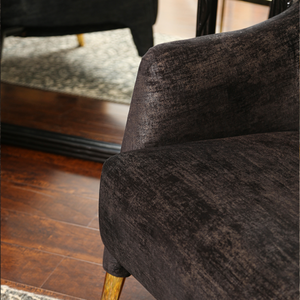 Chair 01 - Image 3